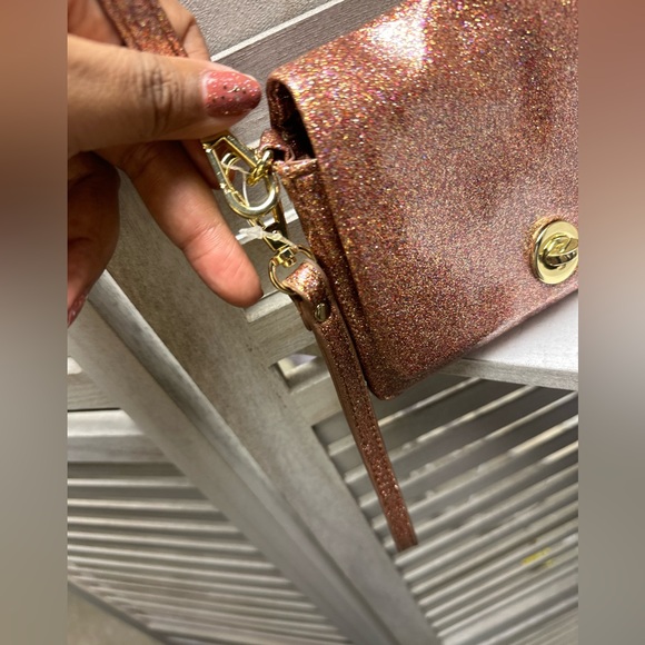 •NEW•Shimmer & Shine Rose' Clutch/Crossbody• - Picture 4 of 16